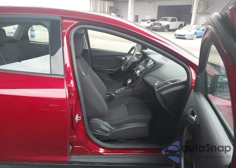 2017 Ford Focus Sel z USA, uszkodzony, nr VIN 1FADP3M2XHL213838